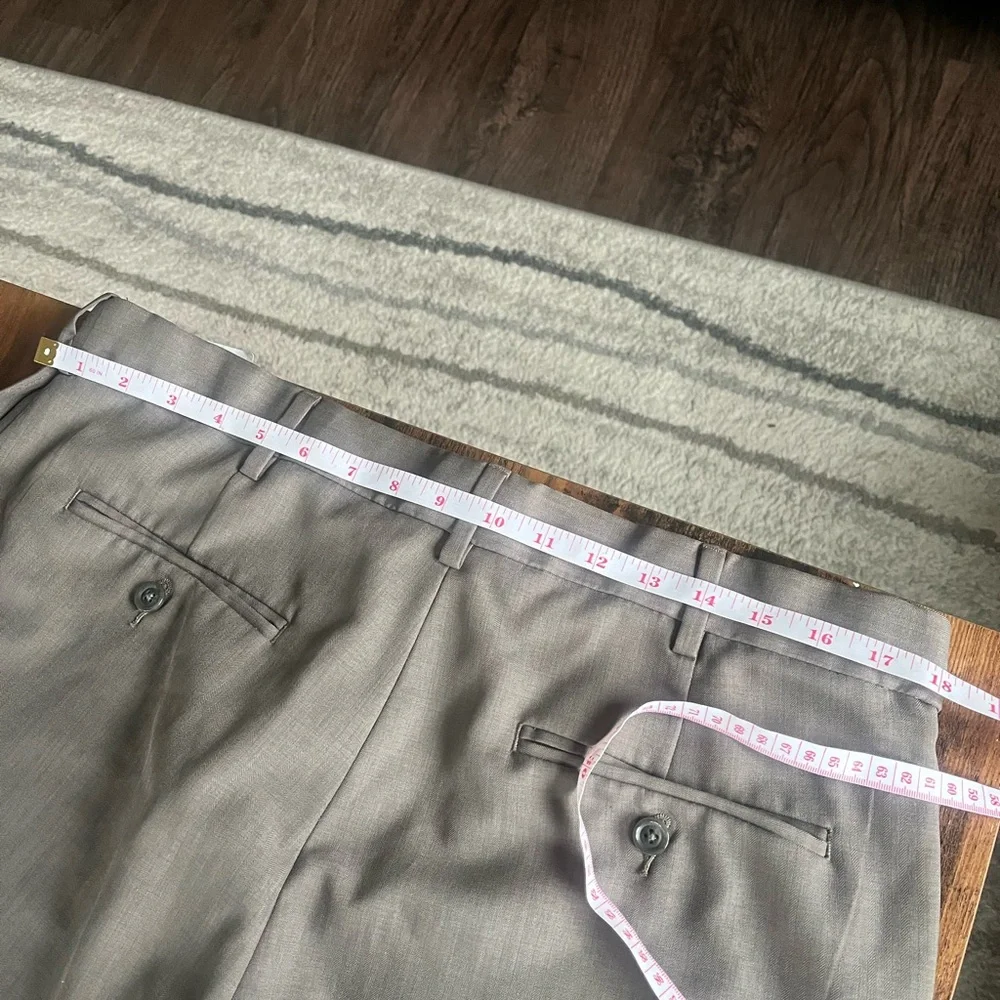 Savane Men's Light Gray Dress Pants